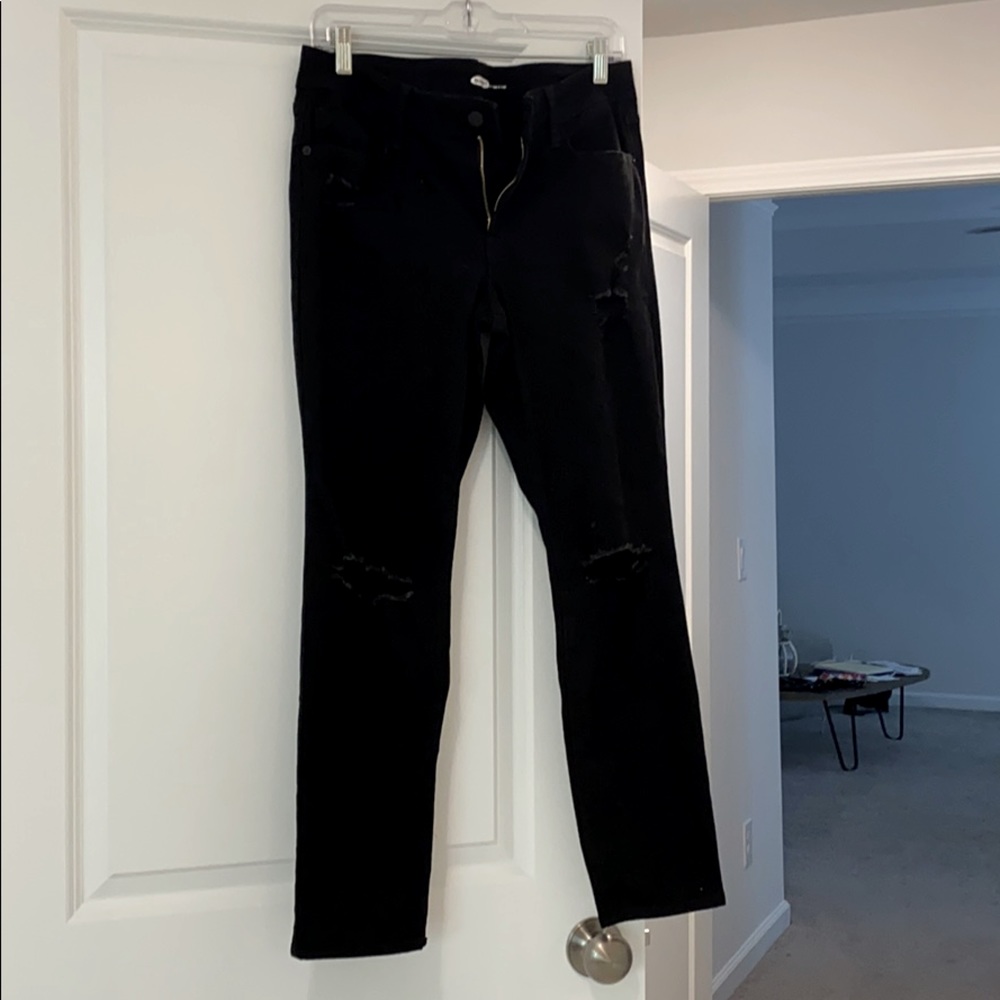 skinny black distressed jeans